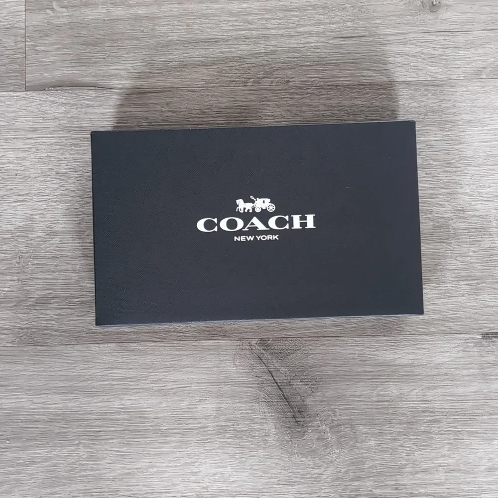 Coach Black Box with Brown Ribbon - Picture 2 of 8